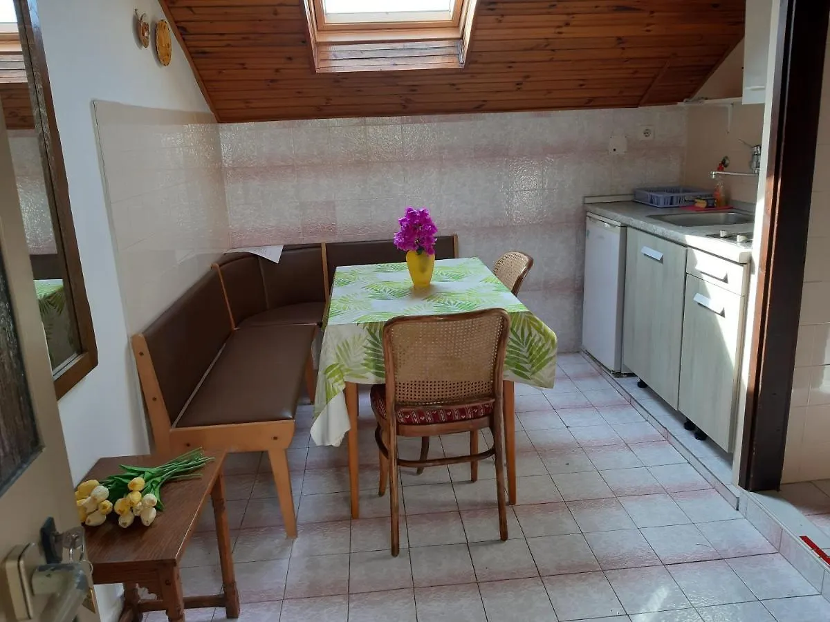 Apartments By The Sea Mali Losinj