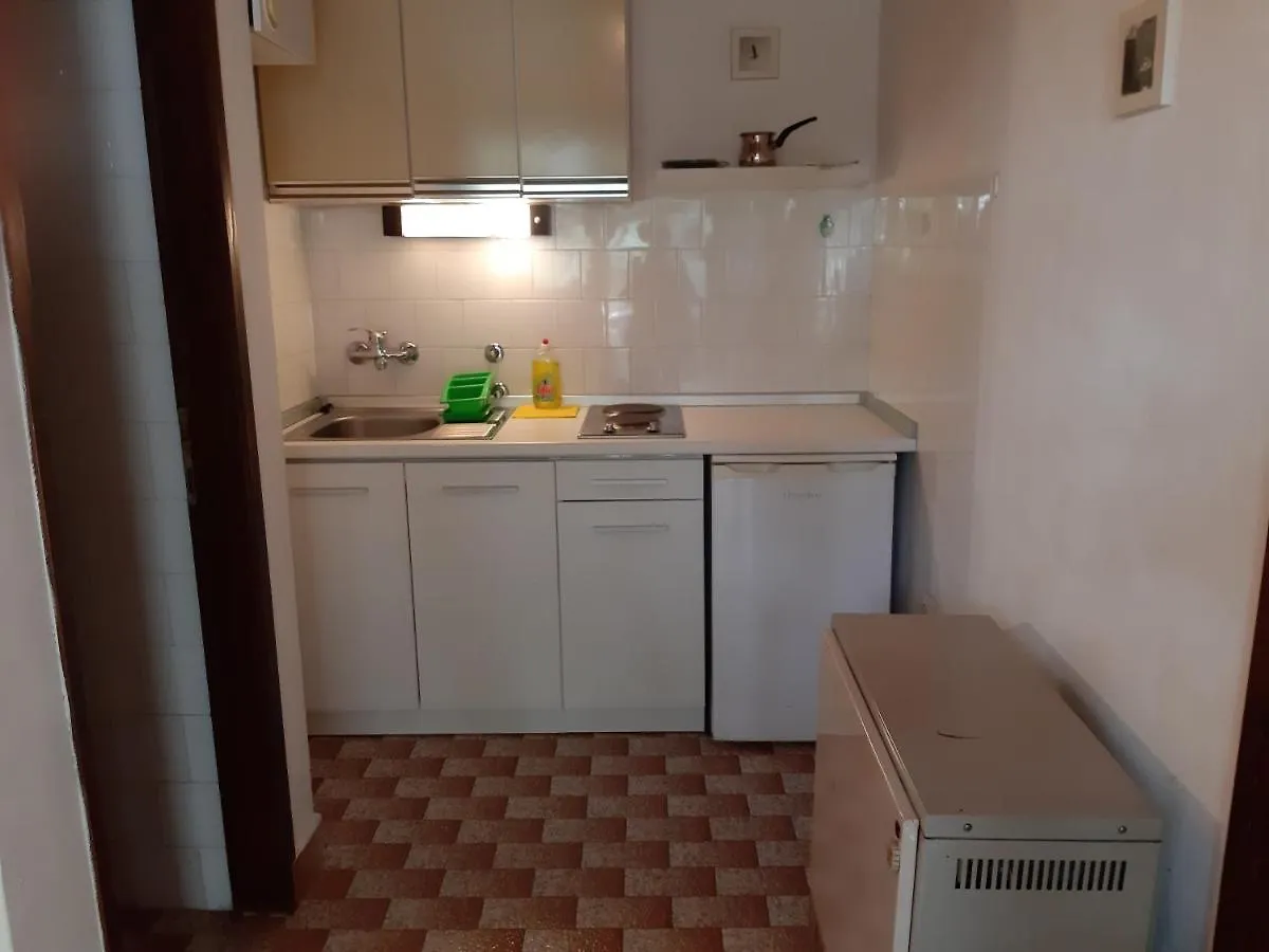 Apartments By The Sea Mali Losinj