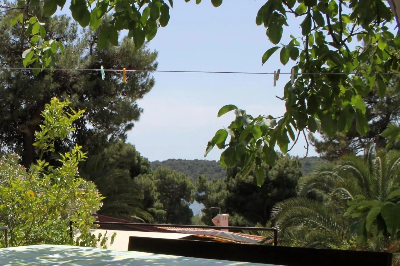 Apartments By The Sea Mali Losinj